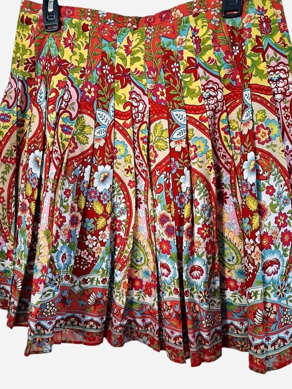 Jones Wear Red Floral Circle Skirt